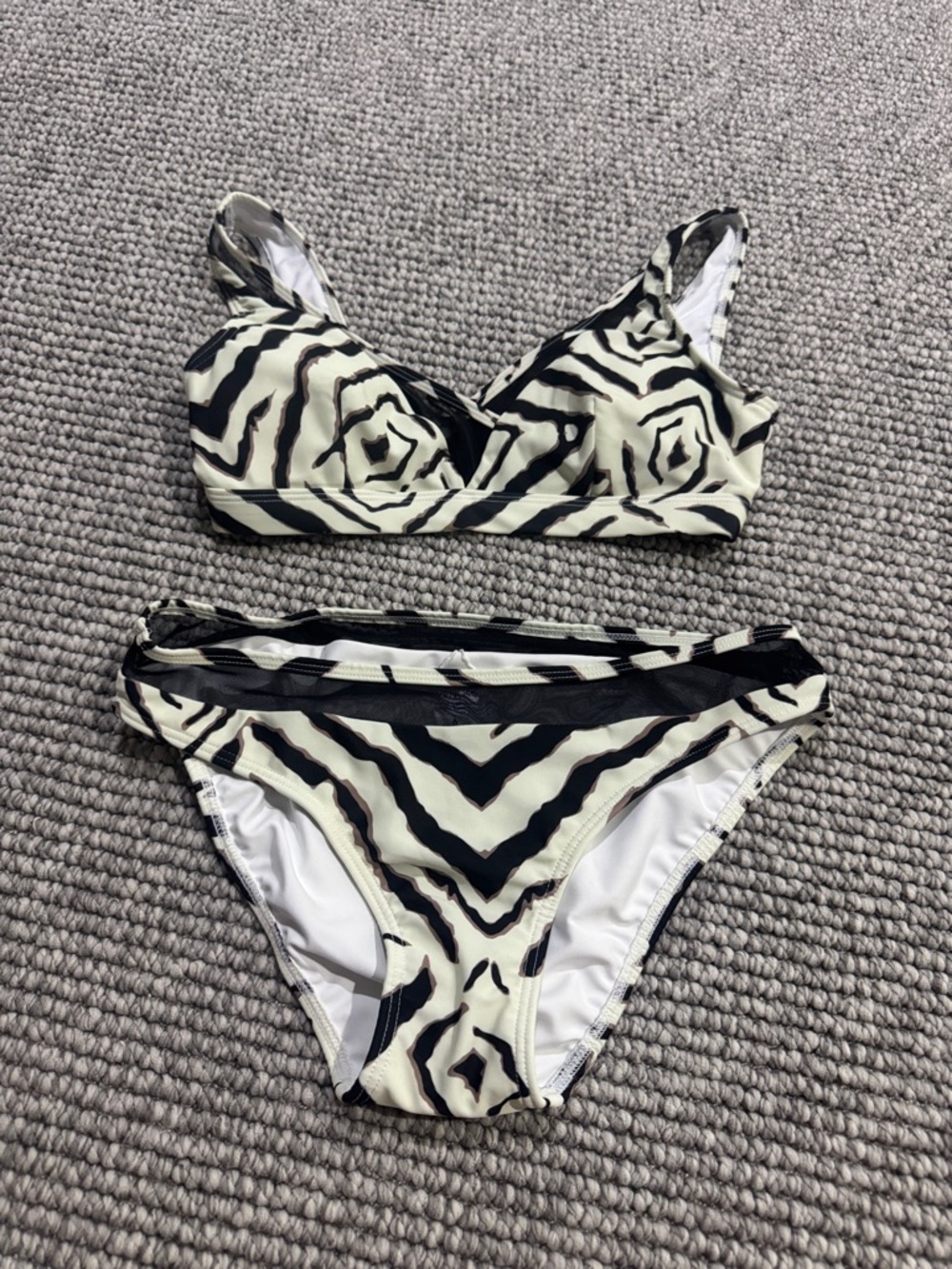 VENUS Black and Cream Zebra Print Bikini